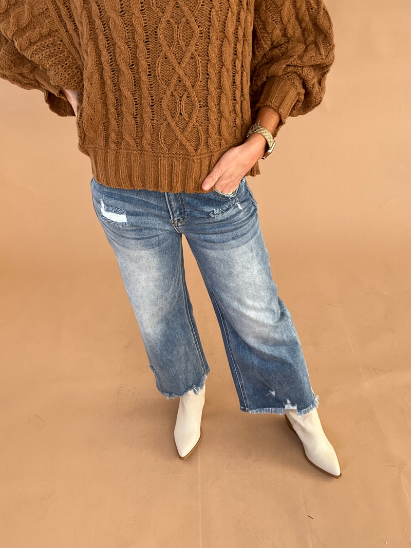 Risen Side Slit Ankle Jeans