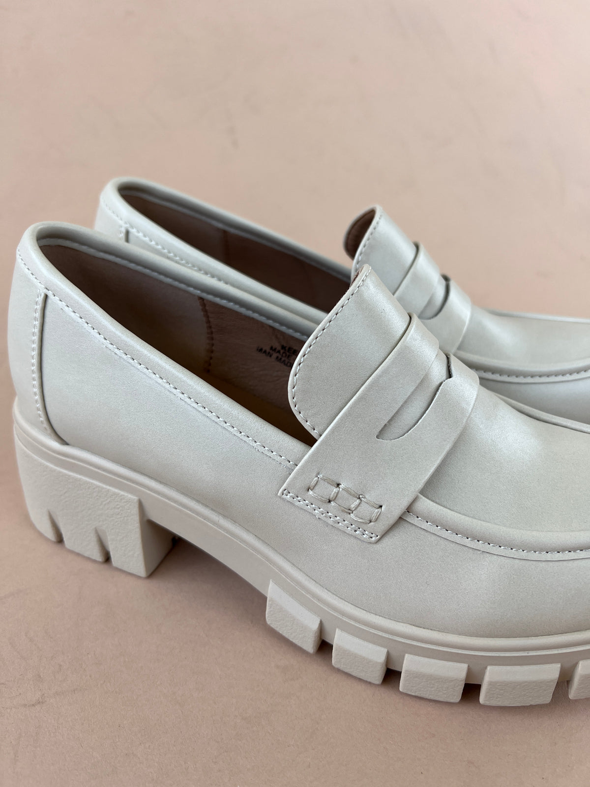 Corkys Keeper Ivory Loafer